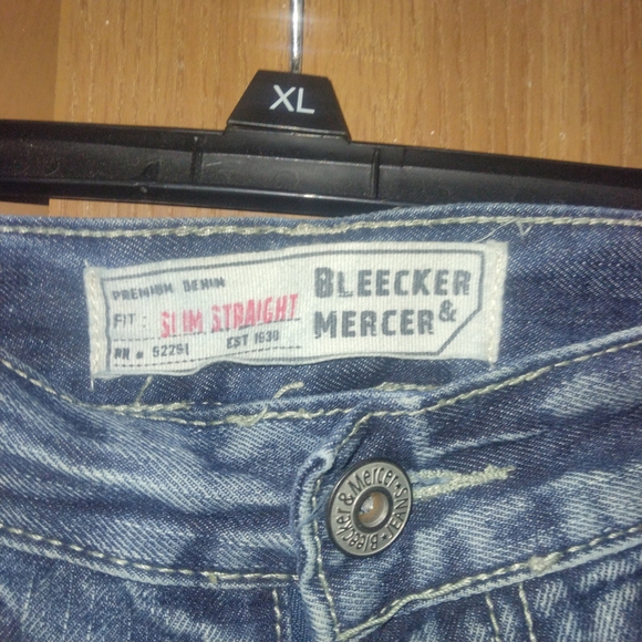 Bleecker&Mercer Slim Straight Jeans - Picture 8 of 8